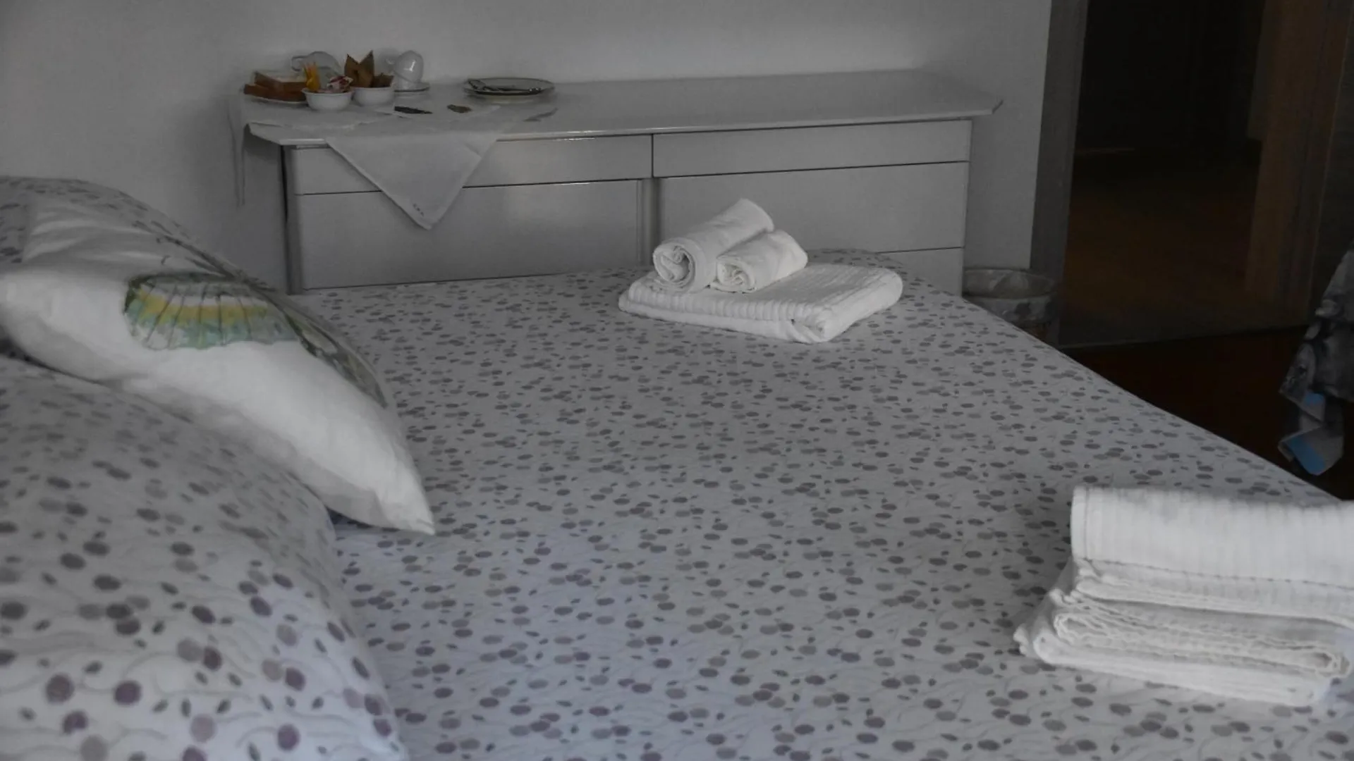 Residenza Delle Farfalle-Camera Tripla Con Bagno Privato Padua
