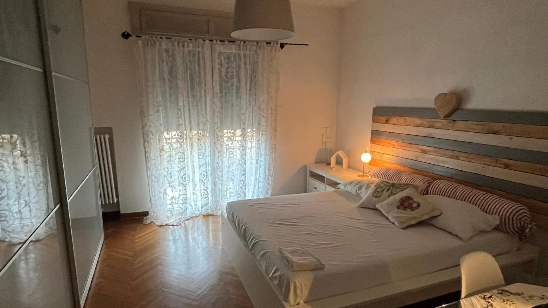 Guest house Residenza Delle Farfalle-Tripla Con Bagno Privato E Matrimoniale Con Bagno Condiviso Padova